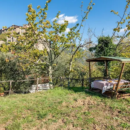 Il Colletto Romantic Stonehouse * Pescia