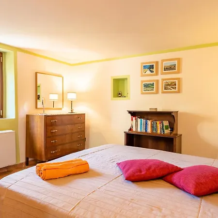 Il Colletto Romantic Stonehouse Vakantiehuis
