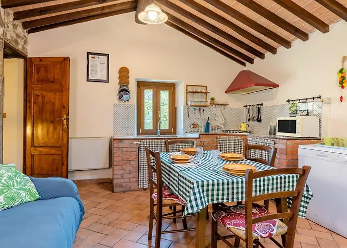 Il Colletto Romantic Stonehouse בית נופש *