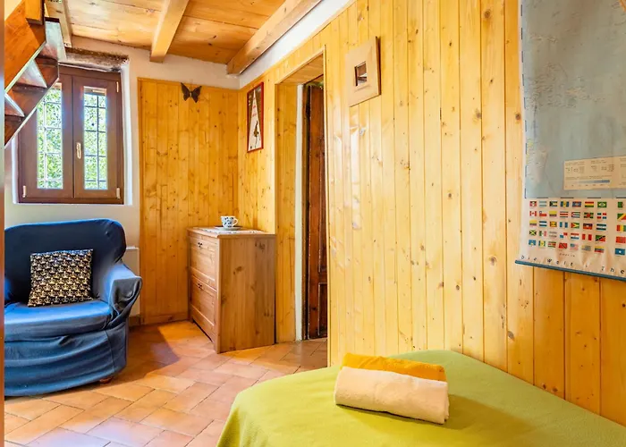 Il Colletto Romantic Stonehouse פשיה